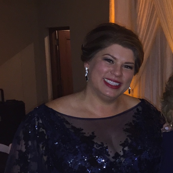 Meet your Posher, Aubry - Picture 2 of 2